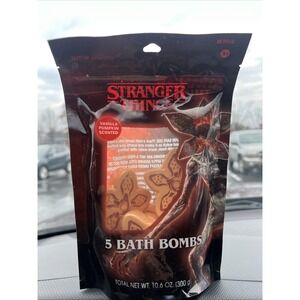 Stranger Things Molded Bath Bombs - 10.6oz/5ct Vanilla Pumpkin